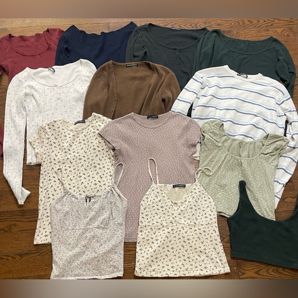 Brandy Spring Tops Bundle - Picture 1 of 14